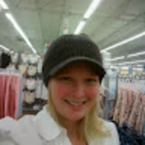 Meet your Posher, Emily